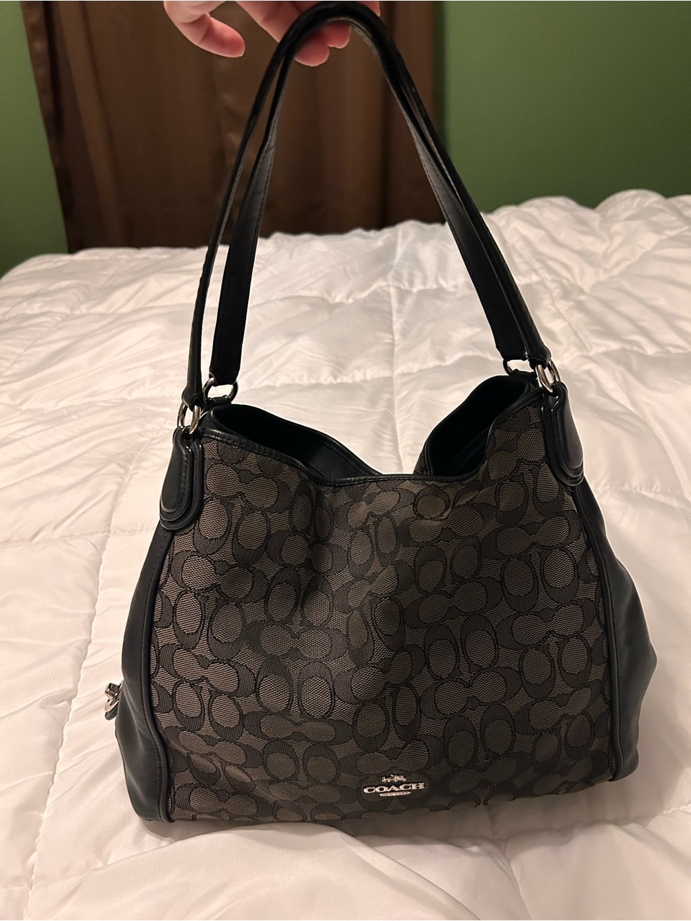 Coach Turnlock Edie 31 Shoulder Bag